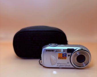 Sony Cyber-shot DSC-W320 Green 14.1MP Digital Camera | Compact