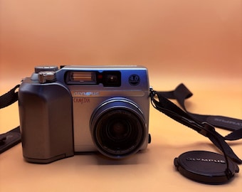 Olympus Camedia C-4000 Zoom