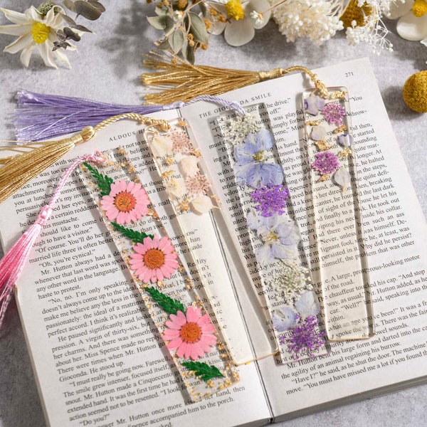 Daisy Wildflower Resin Bookmark | Real Dried Daisy Flowers, Resin and Gold Flakes | Bookmark for Women | Gift Idea |  Gift for Book Lover