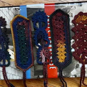 Crochet bookmark with tassel, &quot;Dark Academia&quot; colors, multiple variations, original design, handmade