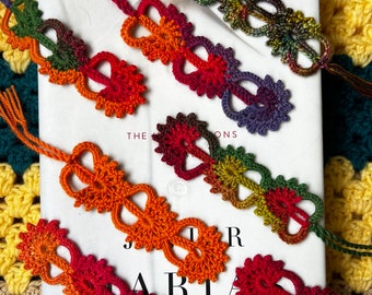 Vintage crochet bookmark with tassel, "sunburst" pattern, original design, handmade