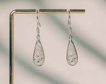 Silver Teardrop Style Earrings