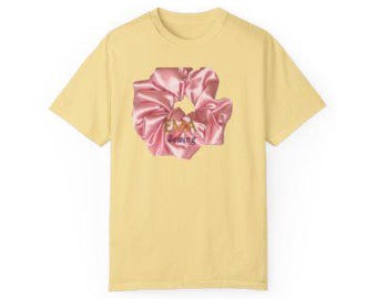 Scrunchie Design T-shirt