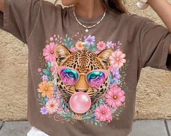 Leopard Bubblegum Shirt, Cute Big Cat Graphic Tee, Floral Animal Print Comfort Colors, Trendy Safari Gift, Preppy Wildcat T Shirt for Women
