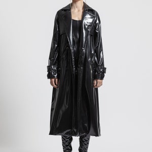 TACRAI Rechte Jas Latexlook Zwart Longline klassieke trenchcoat dames overjas toplaag oversize uitloper maxi handgemaakte natte look glanzend afbeelding 3