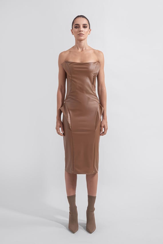 TACRAI Strapless Mocha Dress | Brown Faux Leather Chic Party Look Women Midi Sleeveless Handmade Statement Evening Attire Event Outfit