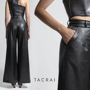 TACRAI フレア ブラック パンツ | ワイドレッグ マット ヴィーガンレザー パンツ パラッツォ フェイクレザー レディース ファッション ハンドメイド 衣類 ハイライズ ポケット