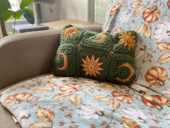 Sun and Moon Celestial Crochet Pillow Pattern – Mustard Yellow and Green Decorative Cushion, PDF Download, Easy Crochet Home Decor,Beginners