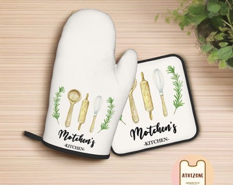 Personalisierte Ofenhandschuh-Set, benutzerdefinierte Name Utensilien Set, Topflappen-Set, frische Hand gezeichnete Schneebesen Löffel Ofenhandschuhe, Geschenke für Mama, neue Zuhausegeschenke