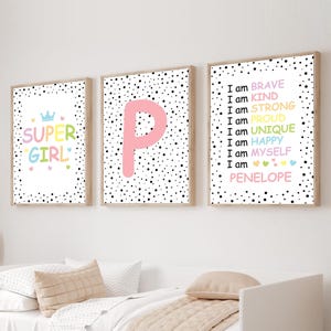Set di 3 stampe con affermazioni Super Girl, stampe pastello per la cameretta dei bambini, decorazioni personalizzate per la camera da letto delle bambine, stampe da parete positive per ragazze, pois