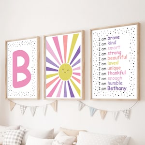 Láminas de afirmación para niños, juego de 3 láminas personalizadas para dormitorio de niñas, decoración de sala de juegos para niños pequeños, arte de pared rosa para guardería, carteles de arcoíris y sol