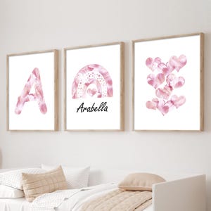 Lot de 3 oeuvres d'art murales pour chambre de fille rose poudré, impressions personnalisées pour chambre de fille, chambre de bébé rose, impressions coeur, art mural arc-en-ciel, affiches rose poudré