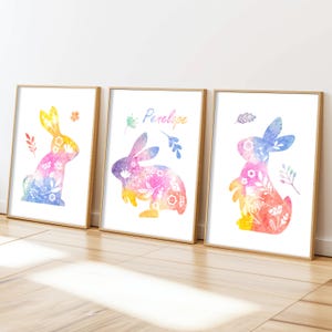 Set di 3 stampe per cameretta con coniglietto floreale, stampa con nome per bambina, stampa da parete astratta con coniglio, stampe da parete per bambine, set di coniglietti acquerellati