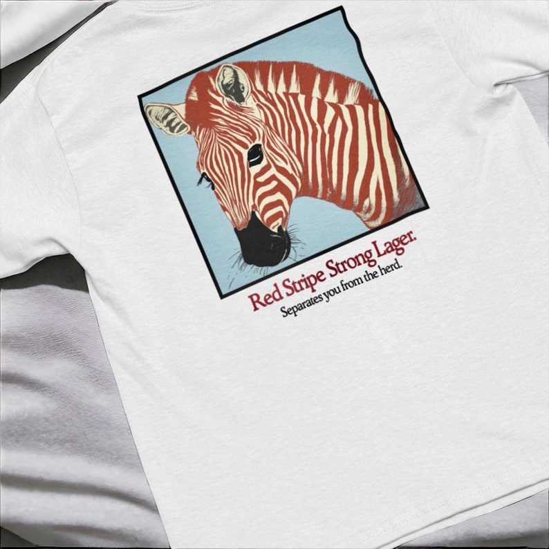 Zebra a strisce rosse T-shirt girocollo unisex pesante immagine 2