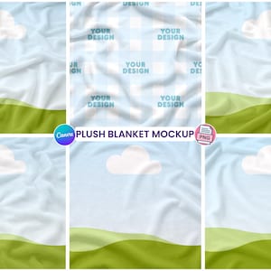 Könnte beinhalten: Ein Plüschdecken-Mockup mit einem hellblauen Himmel, einer weißen Wolke und einem grünen grasbewachsenen Hügel am unteren Rand. Ein Abschnitt zeigt ein hellblau-weißes Karomuster mit dem wiederholten Text YOUR DESIGN in blauen Buchstaben.