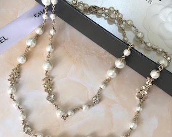 Autentica collana Chanel con perle e diamanti, lunghezza 106 cm