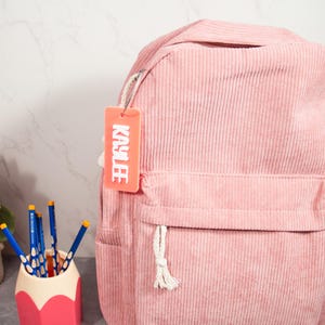Namensschild für Rucksack, Acryl Schlüsselbund, personalisiertes Geschenk für Kinder Jungen, Name Schlüsselbund, benutzerdefinierte Taschenanhänger, Schulanfang, Namensschild für Kinder