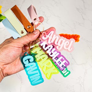 Acrylic Backpack Keychain, Custom Acrylic Tag, Kids Name Keychain, Lunch Box Tag, Personalized Tag, Custom Water Bottle Tag, Bogg bag tag