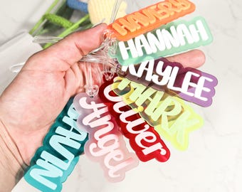 Gepersonaliseerde acrylnaamplaatje: aangepaste rugzaksleutelhanger, schoollunchboxlabel