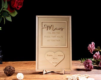 Mama Puzzle Zeichen Muttertagsgeschenk von Kindern Ehemann individuell graviertes Holzschild Stück das uns zusammenhält Oma Geschenk Personalisiertes Unikat