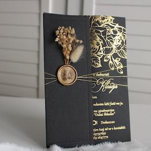 Schwarz-Gold-Hochzeitseinladungskarte, Trockenblumen-Einladung, Luxusfolien-Druckoptionen-Einladung, halb gedeckter Umschlag für besondere Tage