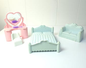 Vintage 2003 Fisherprice Loving Family Grand Folding Dollhouse