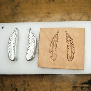 2PCS Mini Feather Leather Embossing Molds, 3D Aluminum Stamps, Leathercraft Logo Branding Printing, Craft Stamping Tool, Carving Accessories