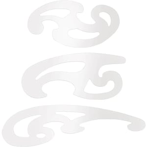 Puede incluir: Tres reglas de curva francesa blancas y transparentes de diferentes formas. Estas herramientas se utilizan para dibujar curvas suaves, esenciales para el diseño y el dibujo técnico.