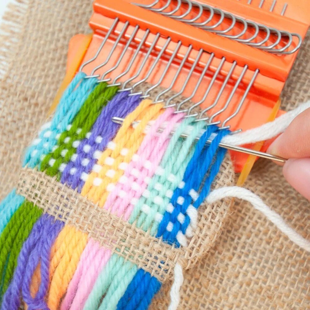 Mini Darning Loom Set, Plastic Small DIY Hand Knitting Machine, Mender