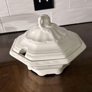 Vintage Porcelain Soup Tureen, Lidded Soup Serving Dish, California USA Pottery Serving Dish, Octagon Ironstone Painted Glazed 2 Quart