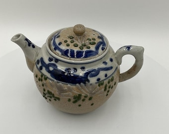 Antique Japanese Porcelain Teapot: Sharkskin Glaze, Meiji Period