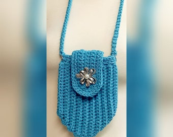 Knitted phone bag