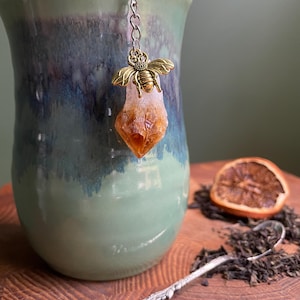 Citrine Crystal Tea Infuser: Gold Honey Bee Charm, Stainless Steel