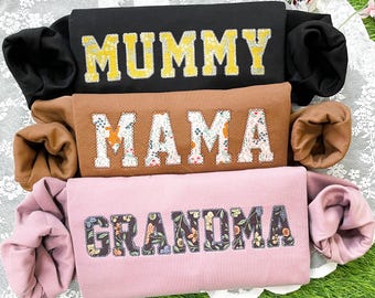 Embroidered Grandma Sweatshirt, Custom Auntie/Nana/Mama Sweatshirt, New Grandma Gift, Mothers Day Gift, Birthday Gift for Grandma