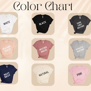 Puede incluir: Carta de colores que muestra diferentes colores de camisetas, incluyendo blanco, negro, melocot&oacute;n jaspeado, malva jaspeado, jaspeado deportivo, azul marino, natural y rosa.