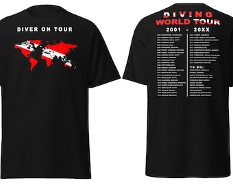 Suas próprias localizações pessoais nesta camiseta Diver on world tour. Voltar totalmente personalizável. Por favor, leia os detalhes para obter mais informações.