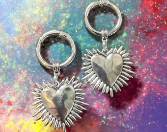 Heavy heart boot charms