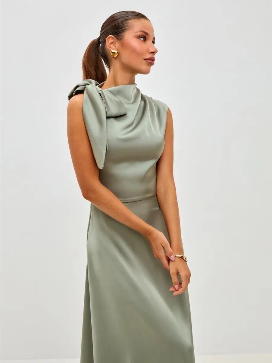 slim fit dress slacks 2026 Glitter Mother of The Bride Dresses Women's A-Line V-Neck Floor-Length Sleeveless Wedding Guest Party Formal Evening Gowns main image 1