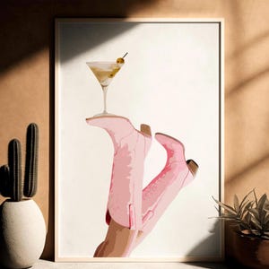 Martini Vaquera Rosa Polvoriento, Descarga Digital, Póster Coqueta, Impresión de Martini Seco, Póster de Rodeo, Arte de Pared Preppy Western, Botas Vaqueras, Bottoms Up