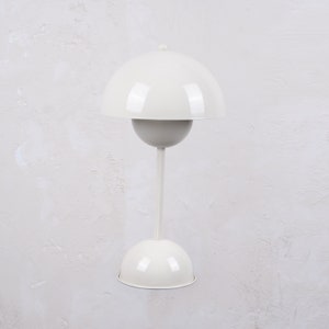 MiniGlintz Cream Shiny Table Lamp