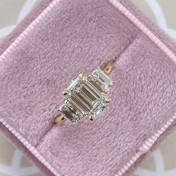 Bague de fiançailles en moissanite incolore 3 pierres taille émeraude 2 carats, bague de promesse diamant, cadeau d'anniversaire de mariage, bague trilogie CZ en argent 925