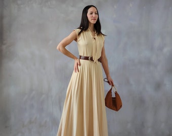 Pleated beige 70s dress, Office wear Tie Neck Dress, 70s vintage beige midi dress, pleated casual dress, bow spring dress, pleated skirt