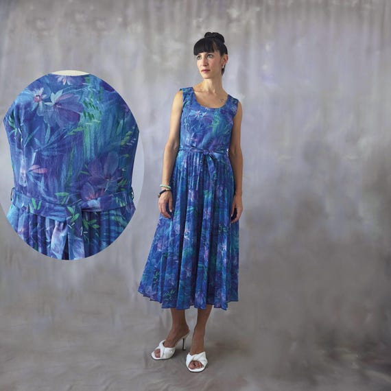 70s Floral Pleated Midi Dress: Vintage Fit & Flare Cocktail Dress