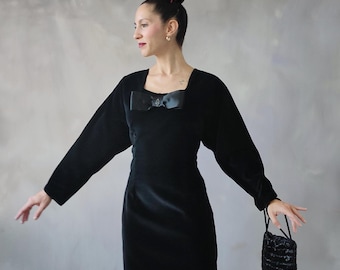 Vestido de fiesta vintage de terciopelo negro de los años 80: manga larga con lazo de diamantes de imitación - M/L