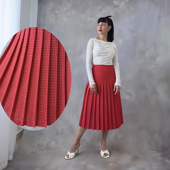 Vintage red pleated skirt, 1970s red plaid wool classic spring midimalism skirt, Vintage elegant gingham old money office wool skirt - XS/S