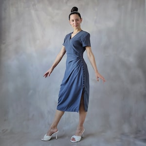 Vintage blue silk wrap dress, 80s short sleeve buttoned midi cocktail dress, 80s steel blue gray fitted spring summer formal dress - XS/S