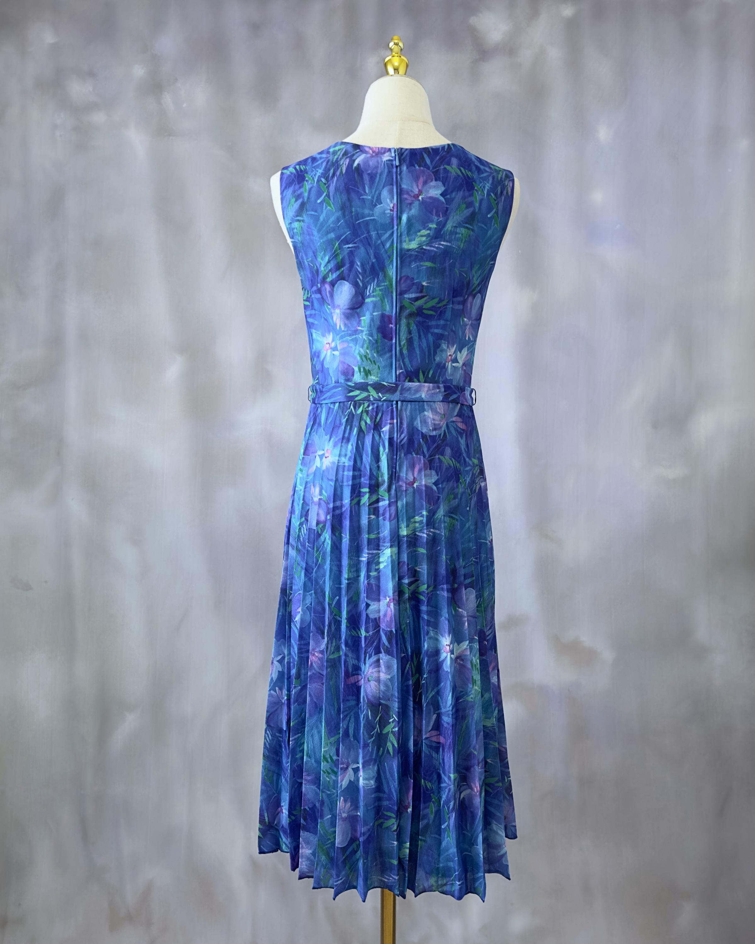 70s Floral Pleated Midi Dress: Vintage Fit & Flare Cocktail Dress