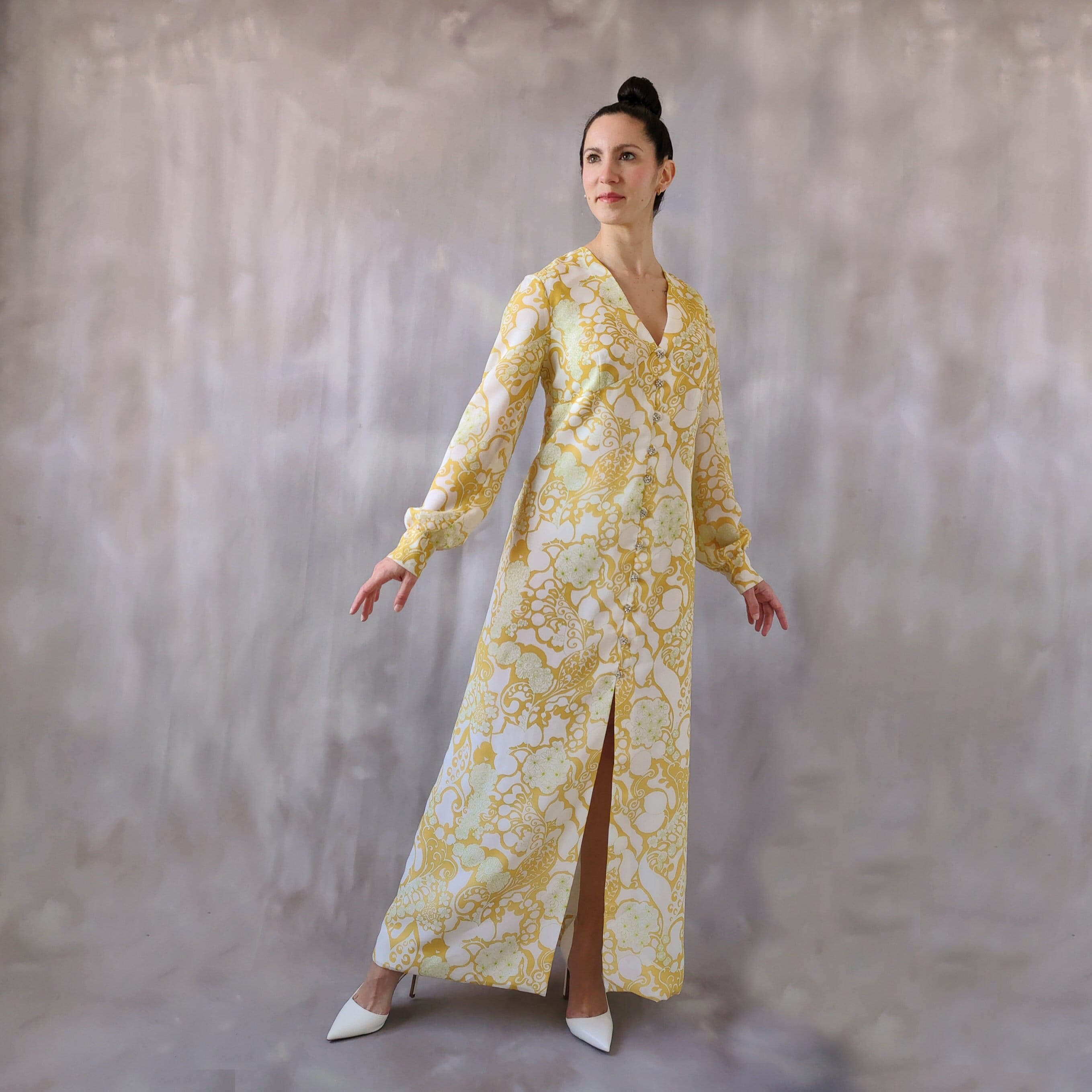 unique vintage emerald & gold sequin burton caftan dress reviews Yellow Chiffon Kaftan With Rhinestones, Vintage Resortcore Evening Gown, Old Money 70s With Diamonds Wedding Guest - L Plunging Neckline