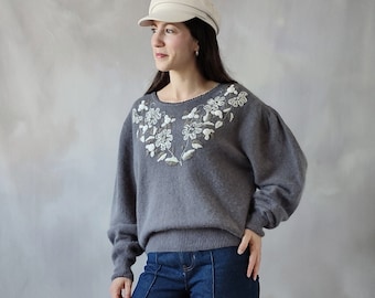 Vintage embroidered angora sweater, 80s grey wool elegant sweater embellished with floral embroidery, Vintage cottagecore knitwear -One size