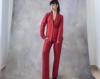 costume en lin rouge vintage, ensemble léger de veste sur mesure minimaliste rouge des années 90 et de pantalon droit, costume pour femmes printemps été en lin vintage - S